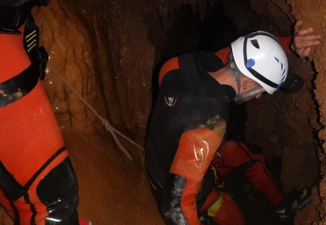  Accès à la grotte 